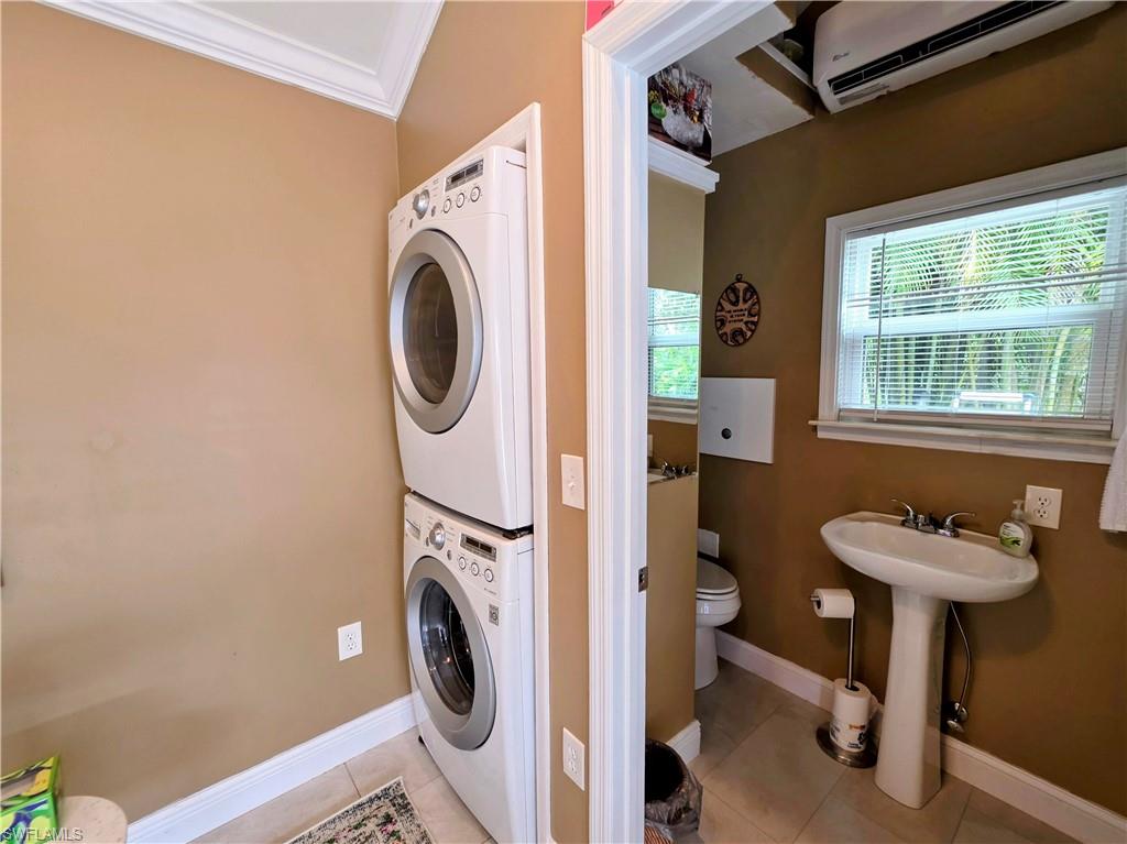 RIVERBEND MOTORCOACH RESORT - Land