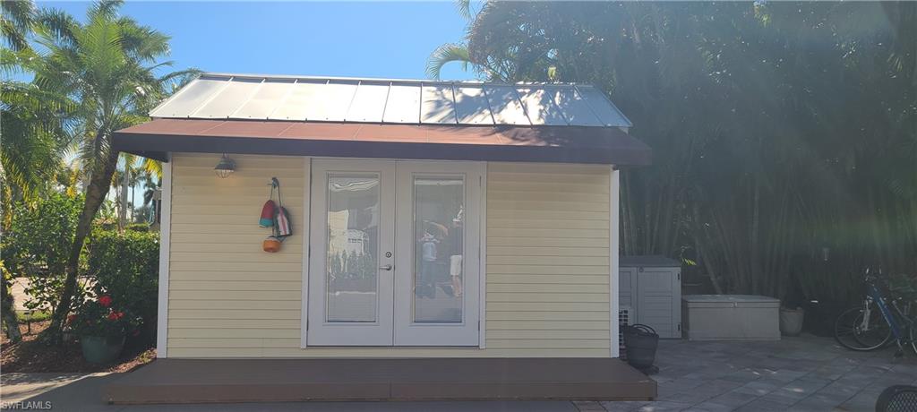 RIVERBEND MOTORCOACH RESORT - Land