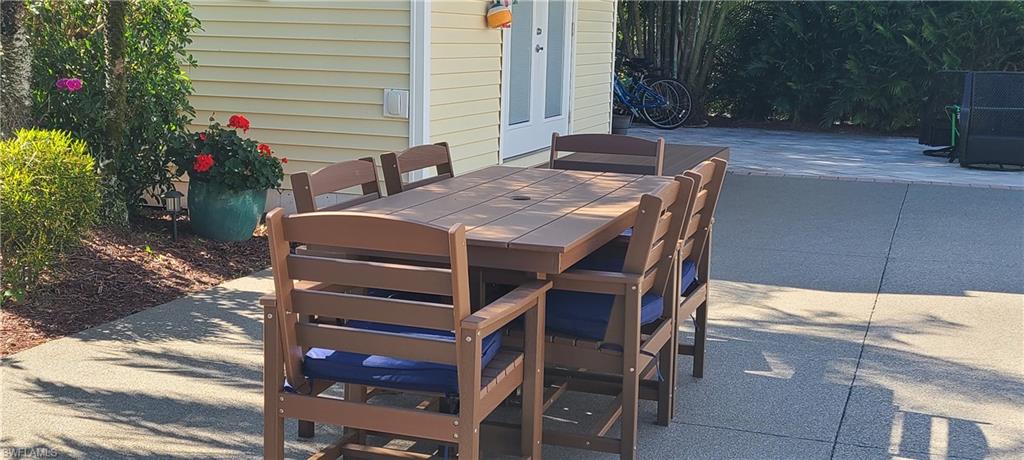 RIVERBEND MOTORCOACH RESORT - Land