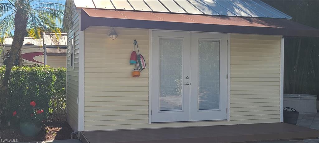 RIVERBEND MOTORCOACH RESORT - Land