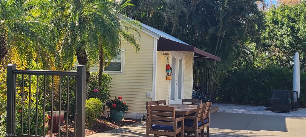 RIVERBEND MOTORCOACH RESORT - Land