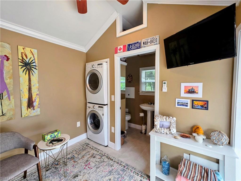 RIVERBEND MOTORCOACH RESORT - Land