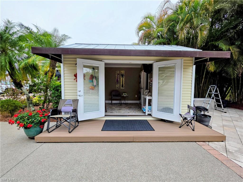 RIVERBEND MOTORCOACH RESORT - Land