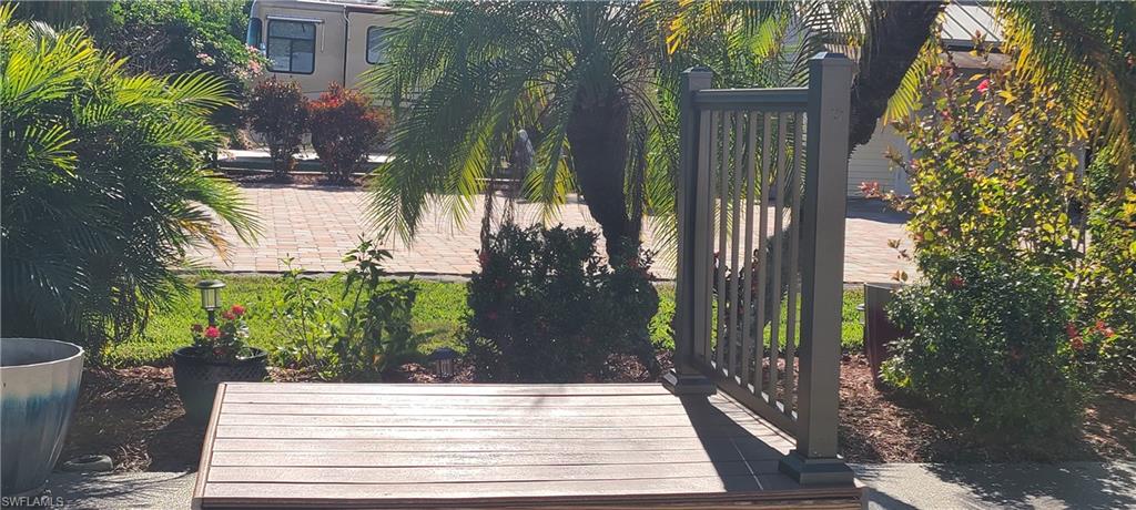 RIVERBEND MOTORCOACH RESORT - Land