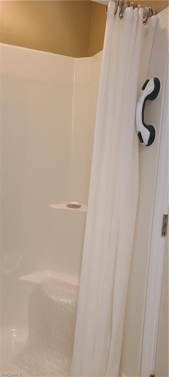 RIVERBEND MOTORCOACH RESORT - Land