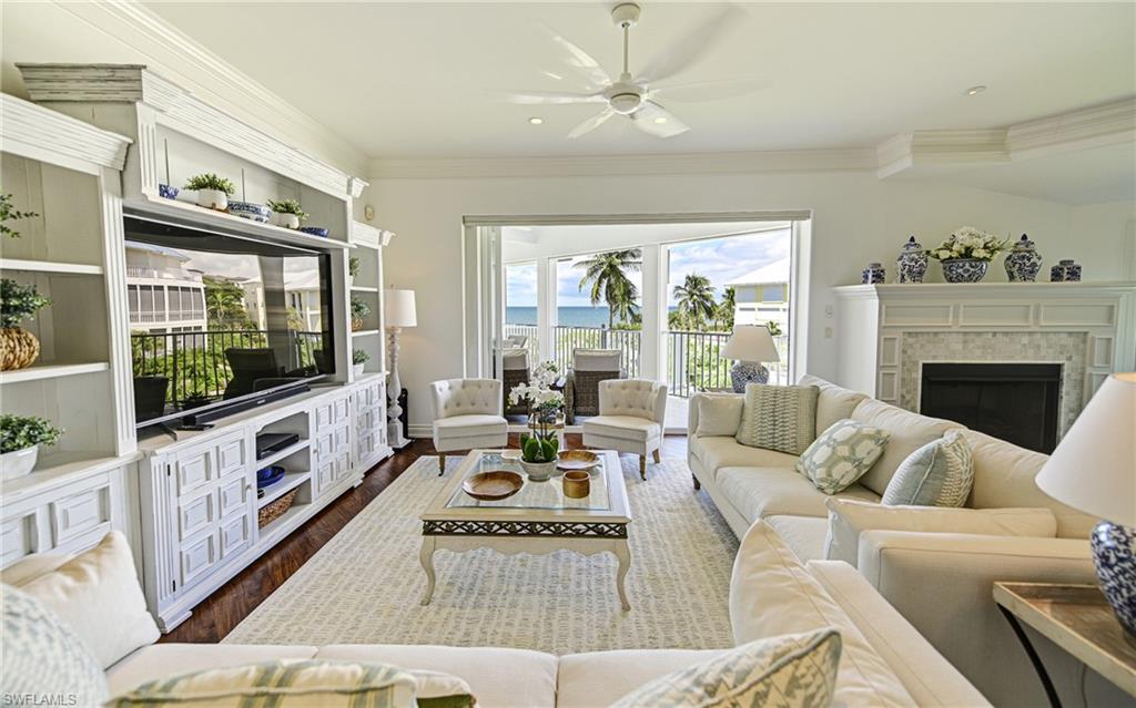 BAREFOOT BEACH - Residential