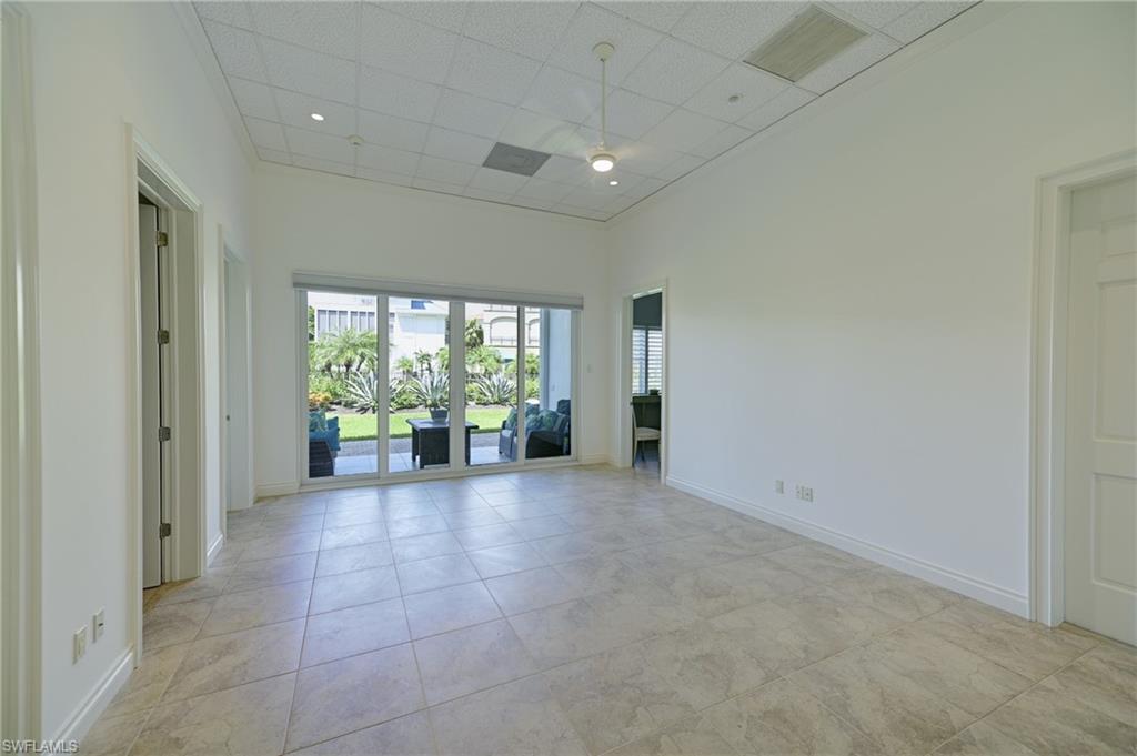 BAREFOOT BEACH - Residential