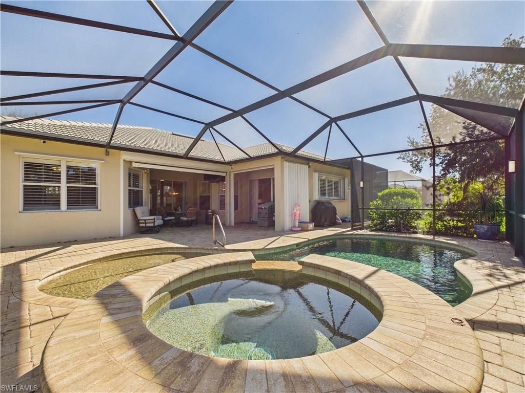 COLONIAL SHORES - Residential