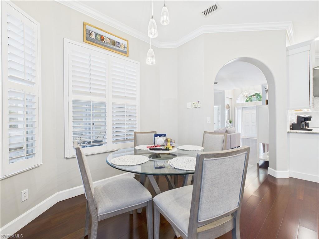 COLONIAL SHORES - Residential