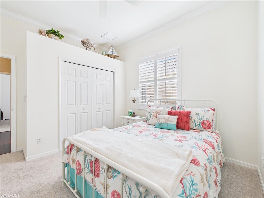 COLONIAL SHORES - Residential