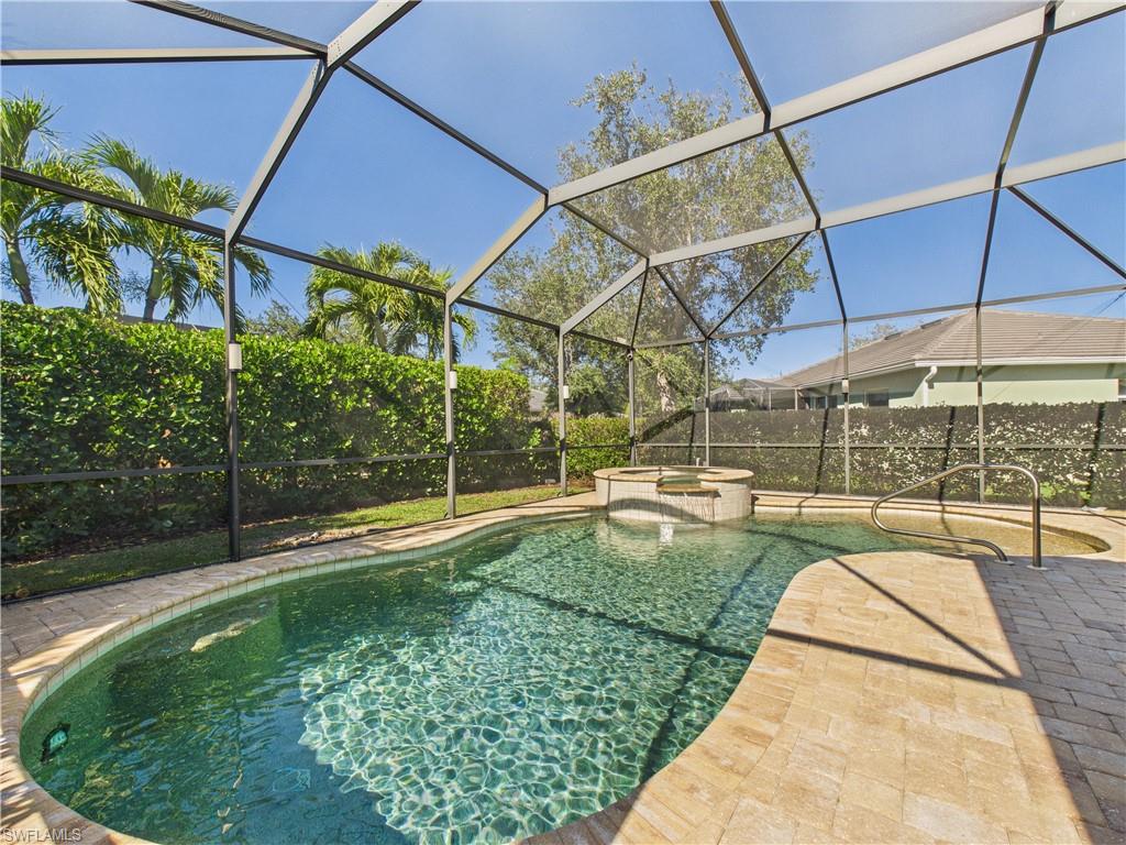 COLONIAL SHORES - Residential