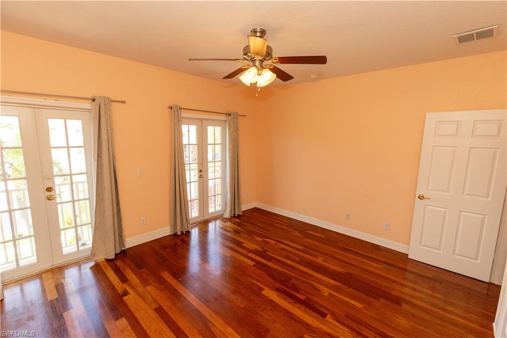 BEVERLY HILLS - Residential Lease