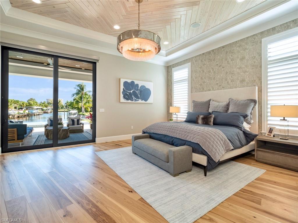 TOWN AND RIVER - Residential