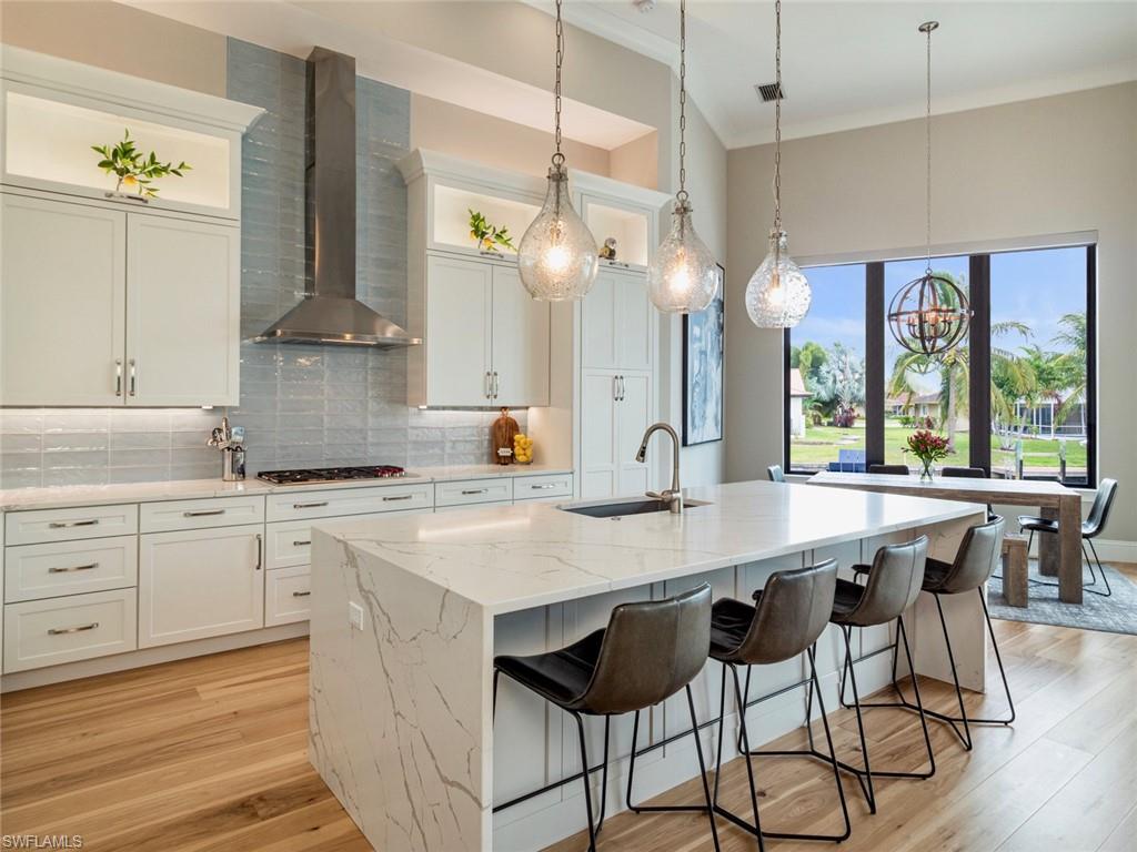 TOWN AND RIVER - Residential