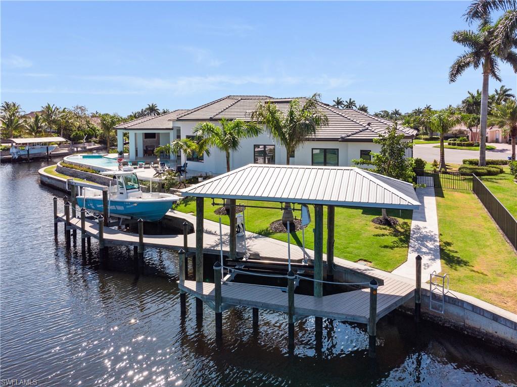 TOWN AND RIVER - Residential