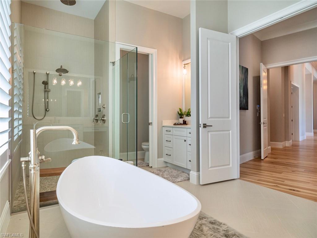 TOWN AND RIVER - Residential