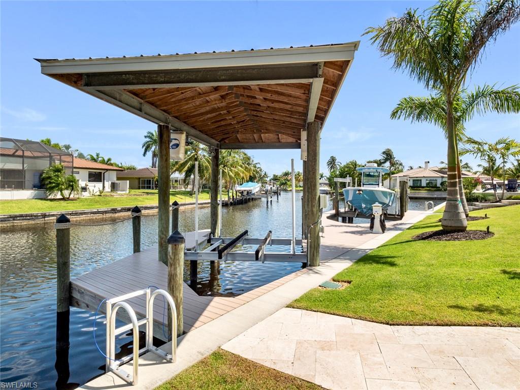 TOWN AND RIVER - Residential