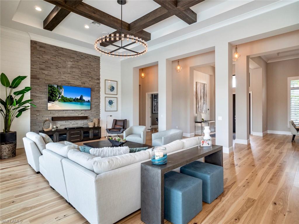 TOWN AND RIVER - Residential