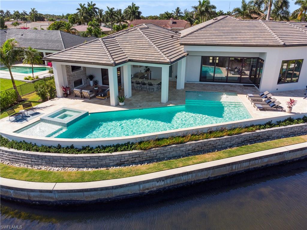 TOWN AND RIVER - Residential