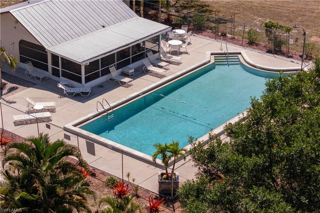 SPANISH GARDENS - Land