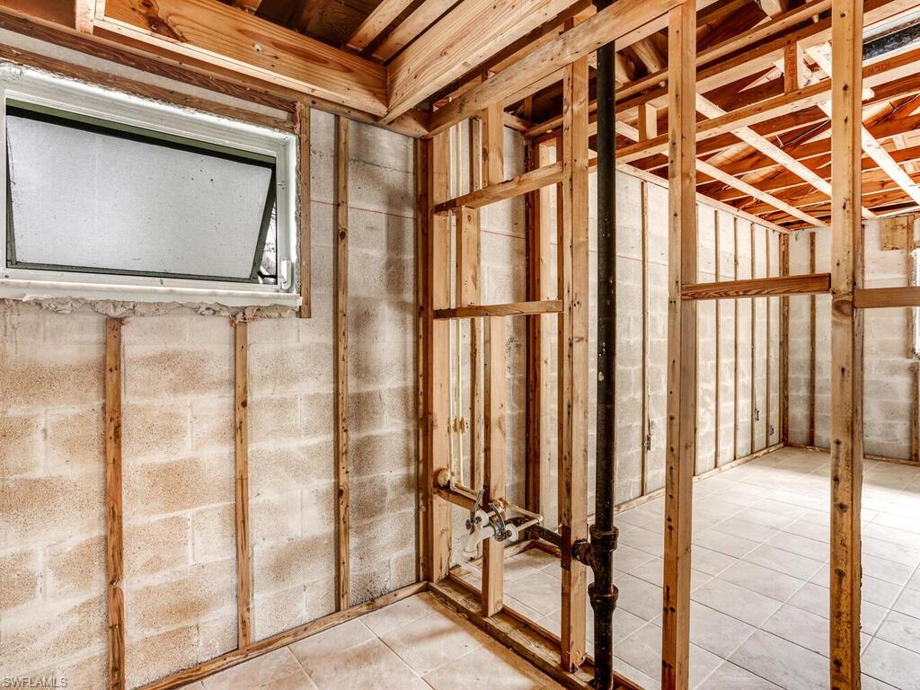 WEST ROCKS - Residential