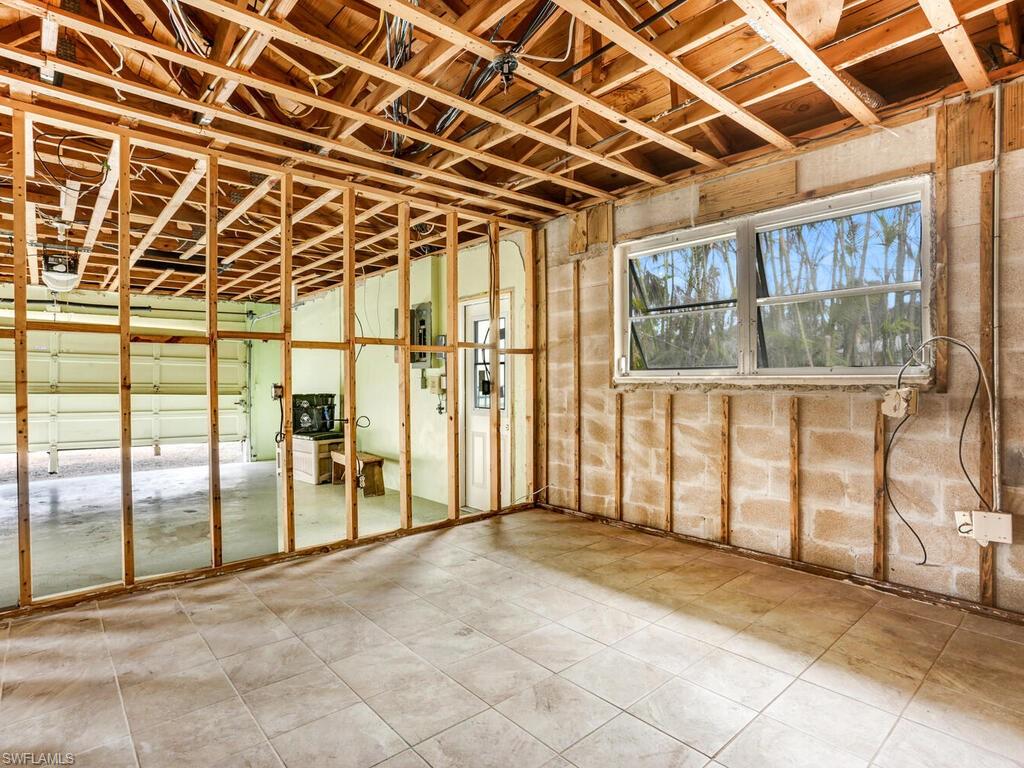 WEST ROCKS - Residential