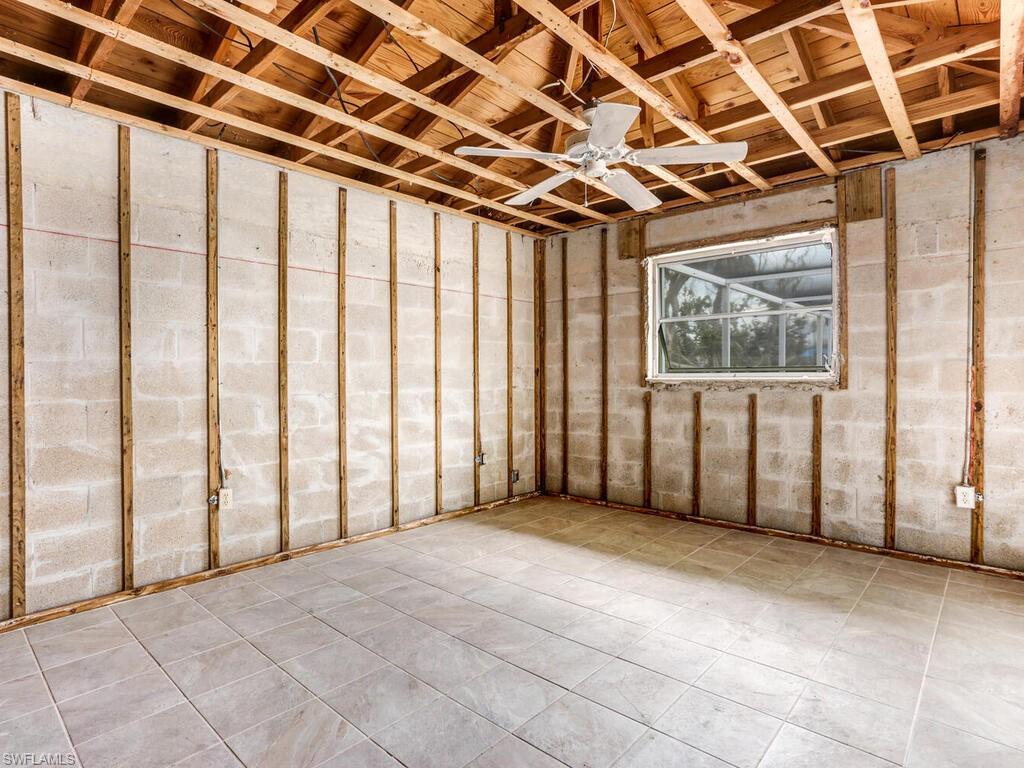 WEST ROCKS - Residential