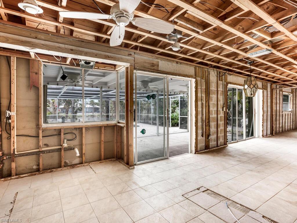 WEST ROCKS - Residential