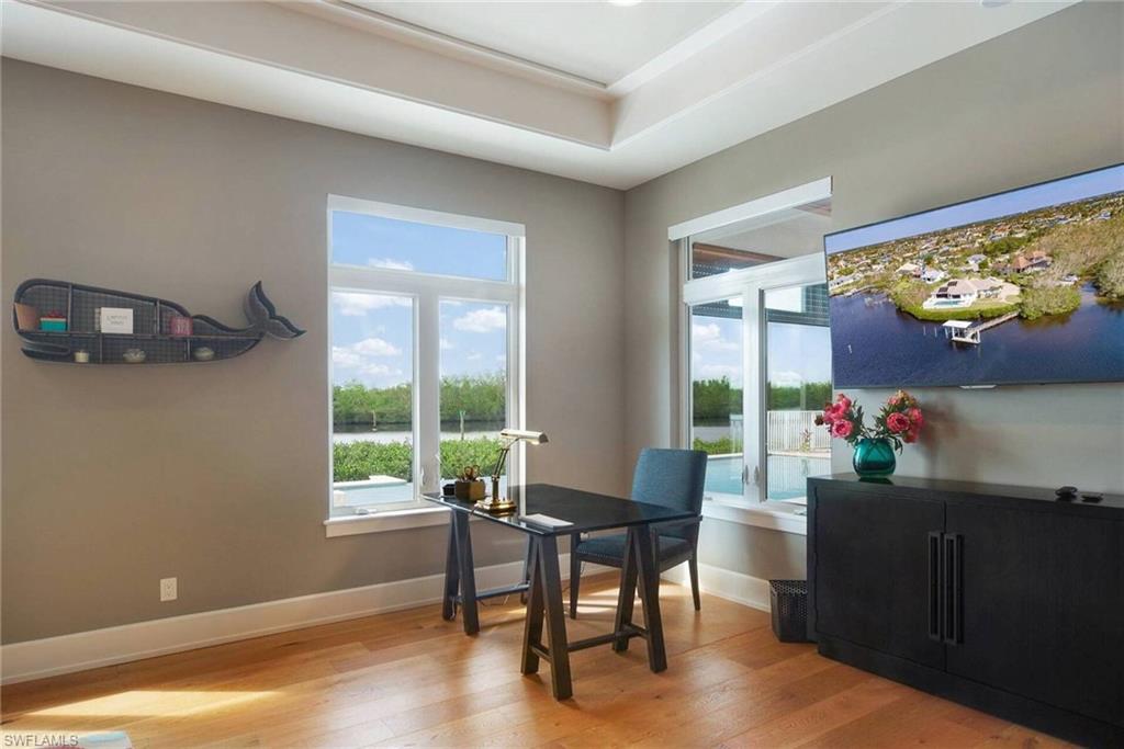 TOWN AND RIVER - Residential