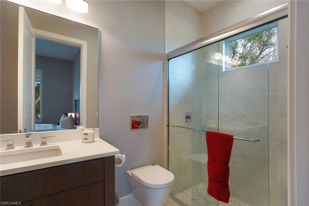 TOWN AND RIVER - Residential