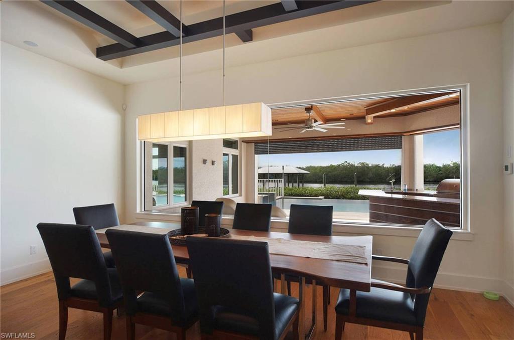 TOWN AND RIVER - Residential