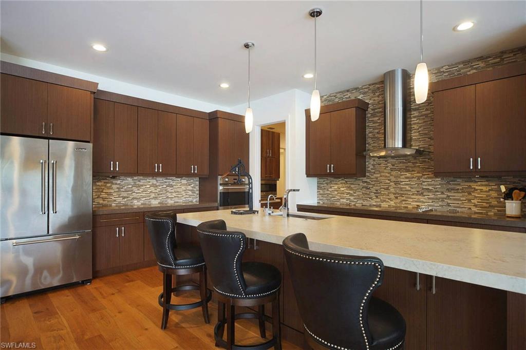 TOWN AND RIVER - Residential