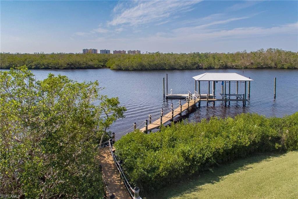 TOWN AND RIVER - Residential