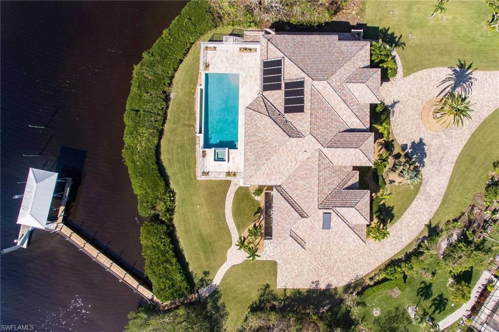 TOWN AND RIVER - Residential