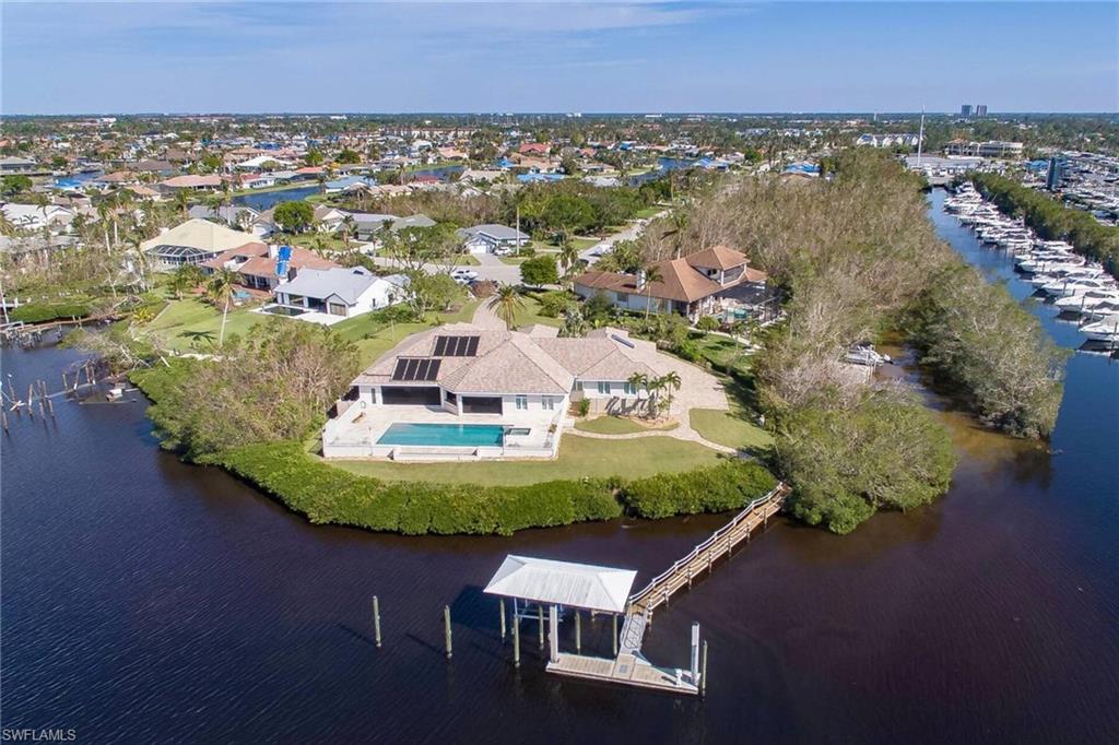 TOWN AND RIVER - Residential