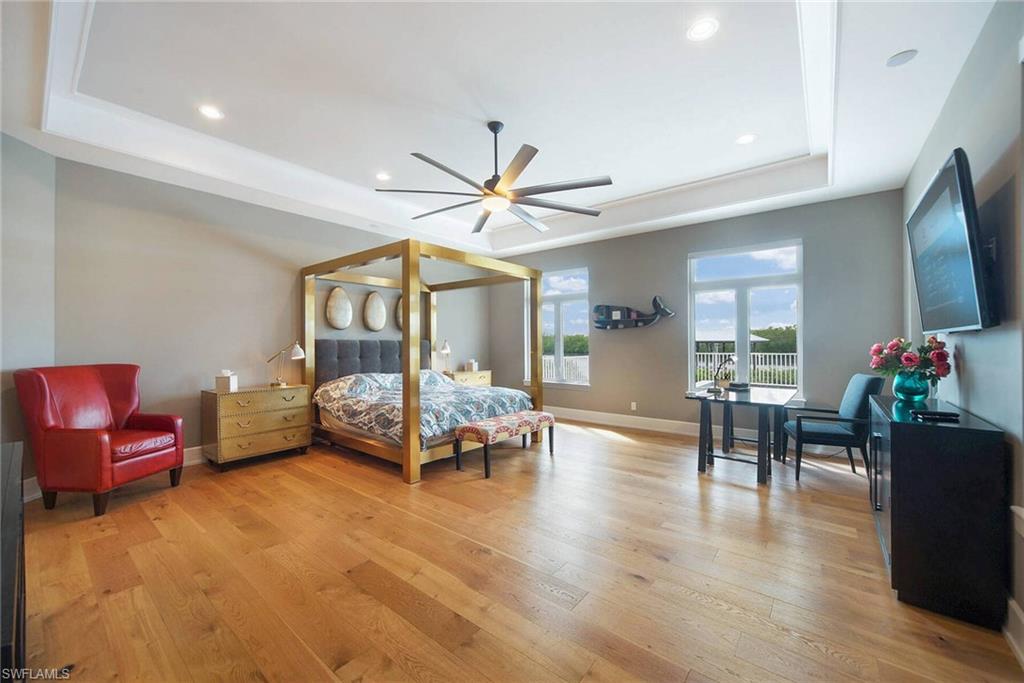 TOWN AND RIVER - Residential