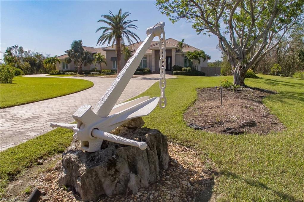 TOWN AND RIVER - Residential