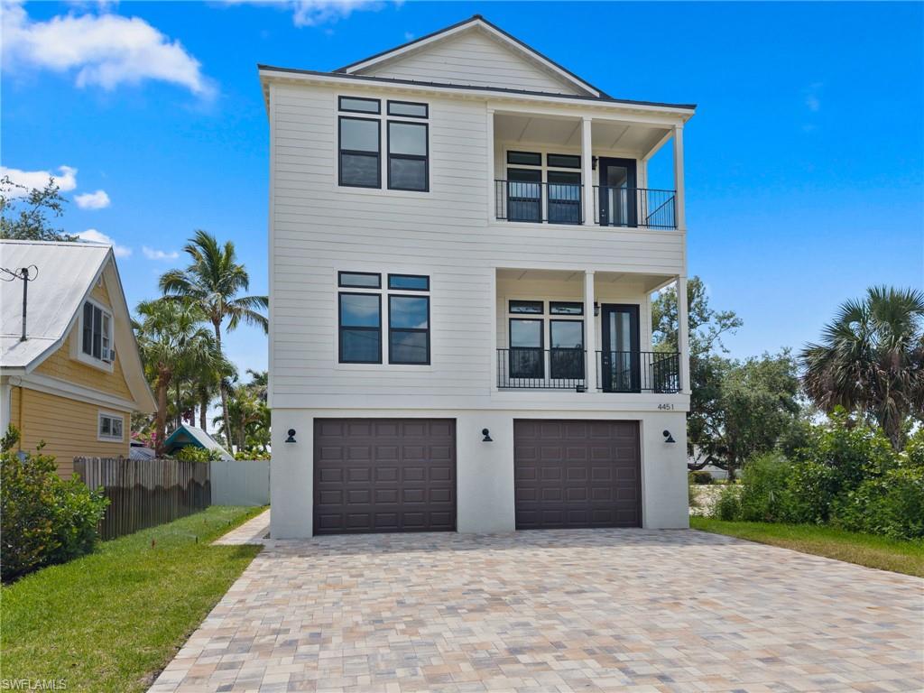 4451 Tarpon AVE