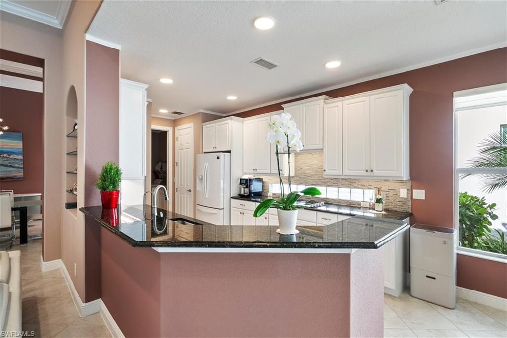 FIRANO AT NAPLES - Residential