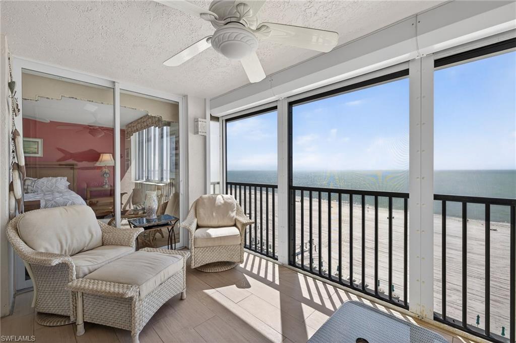 CAPER BEACH CLUB - Residential