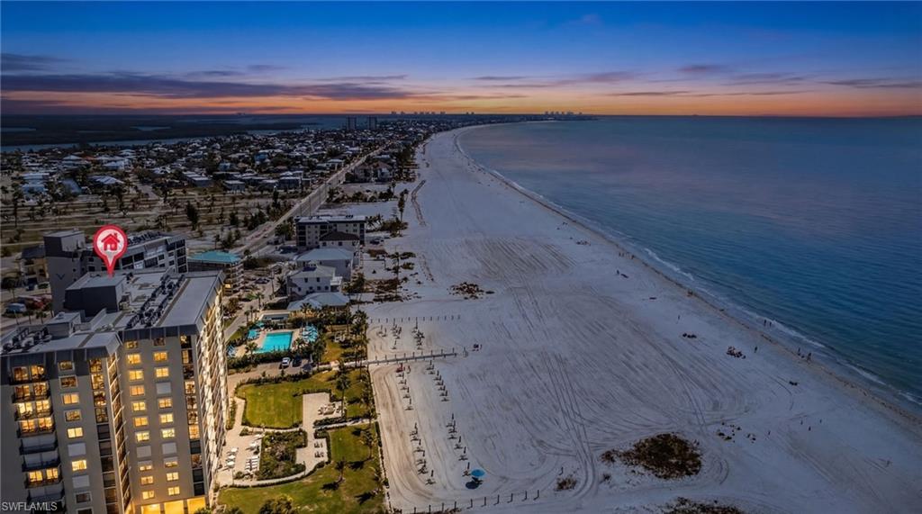 CAPER BEACH CLUB - Residential