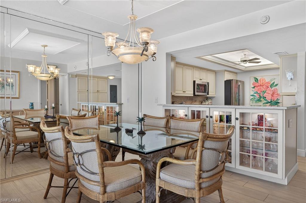 CAPER BEACH CLUB - Residential