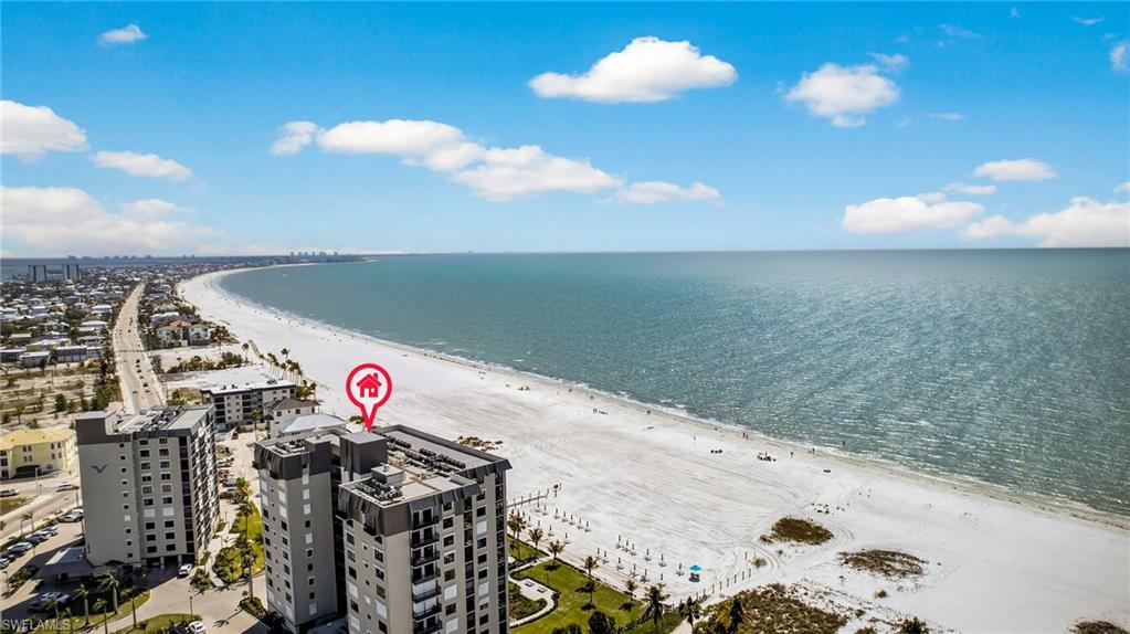 CAPER BEACH CLUB - Residential