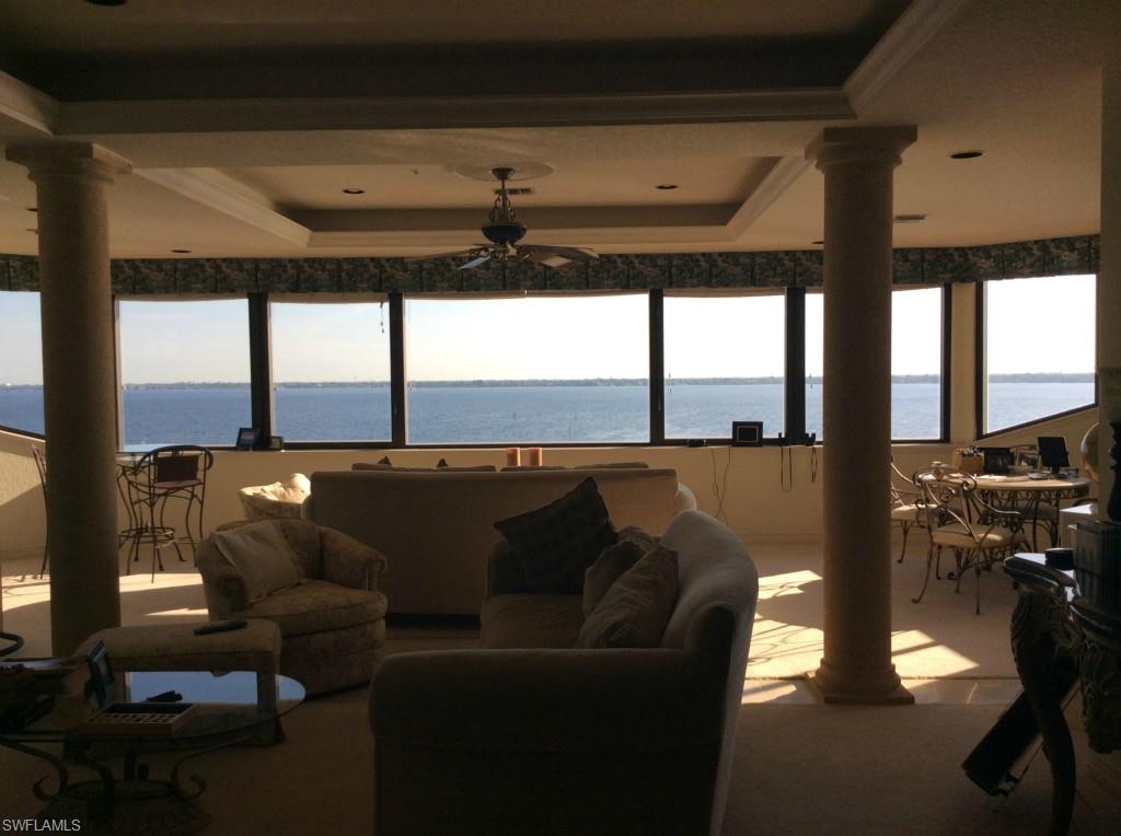 RIVERS CONDO - Residential