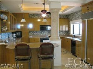 RIVERS CONDO - Residential