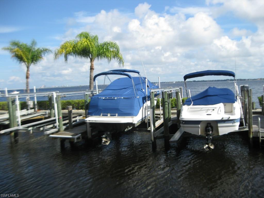 RIVERS CONDO - Residential