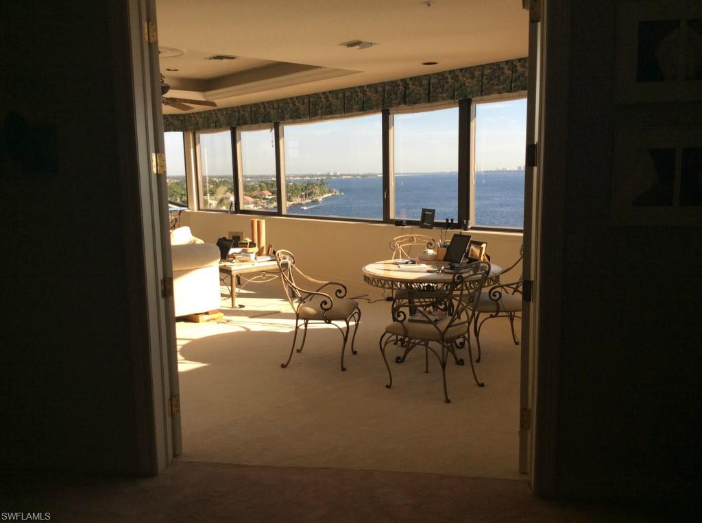 RIVERS CONDO - Residential