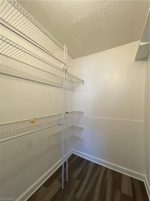 WINDSOR WEST - Residential