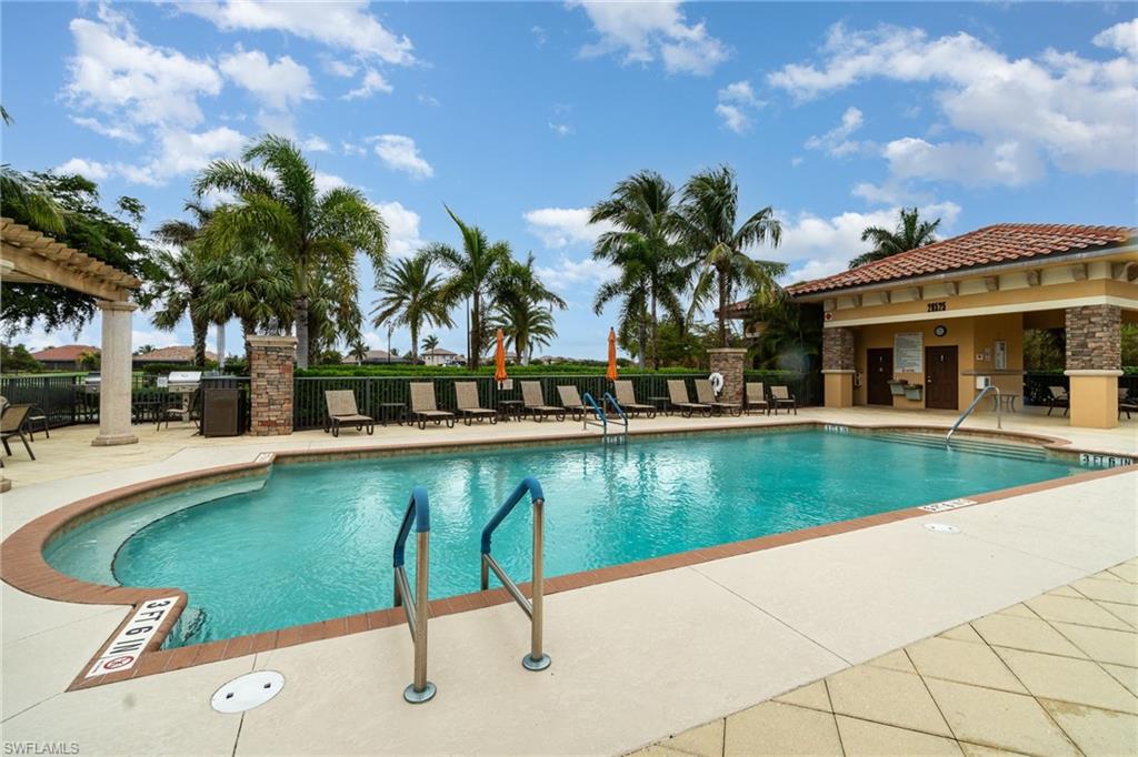 BONITA NATIONAL GOLF AND COUNTRY CLUB - Residential