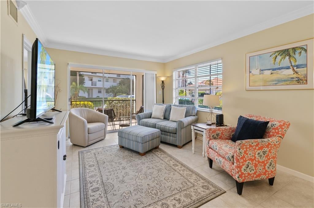 5 High Point CIR W 104